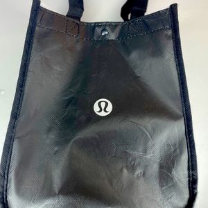 Lululemon reusable shopping tote